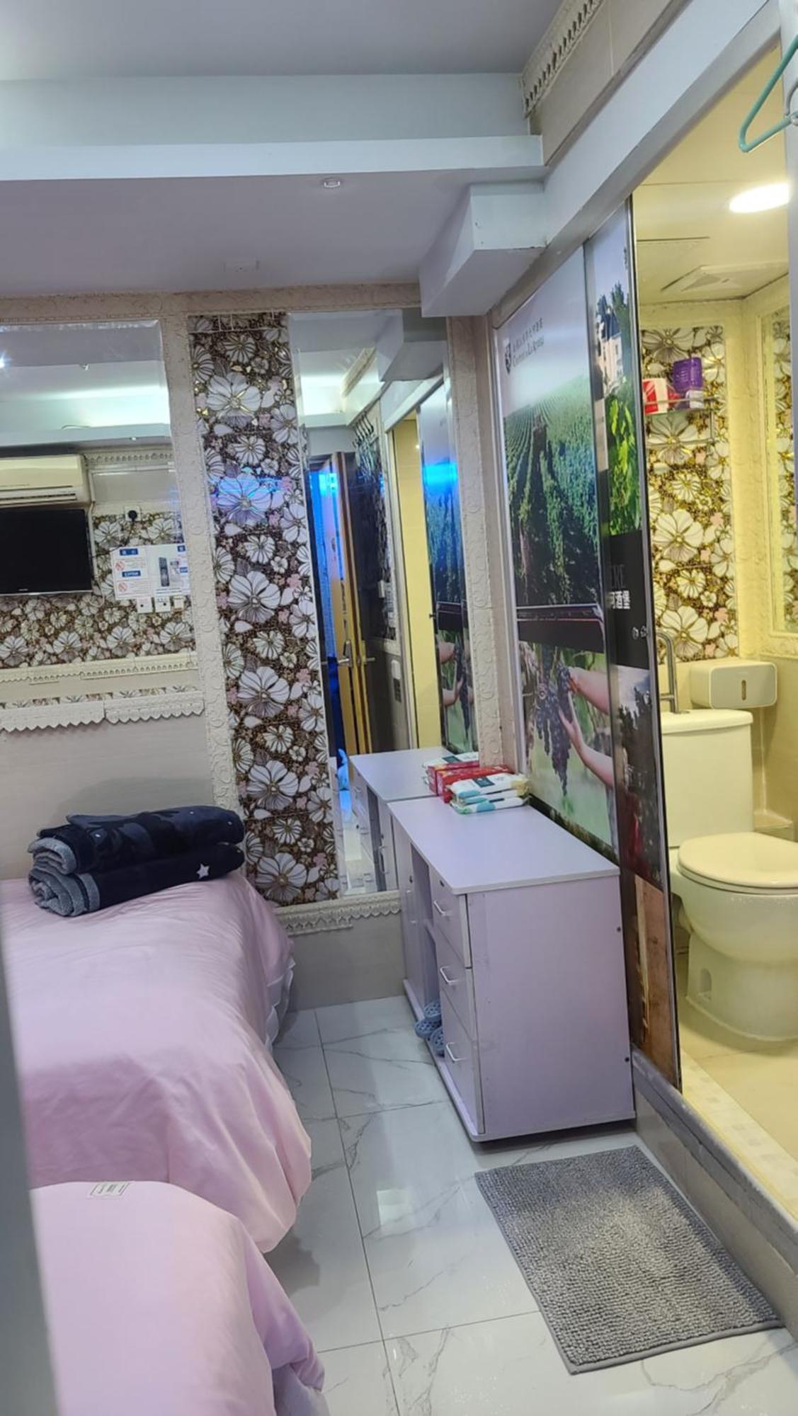 Longwin Hostel Hong Kong Ngoại thất bức ảnh
