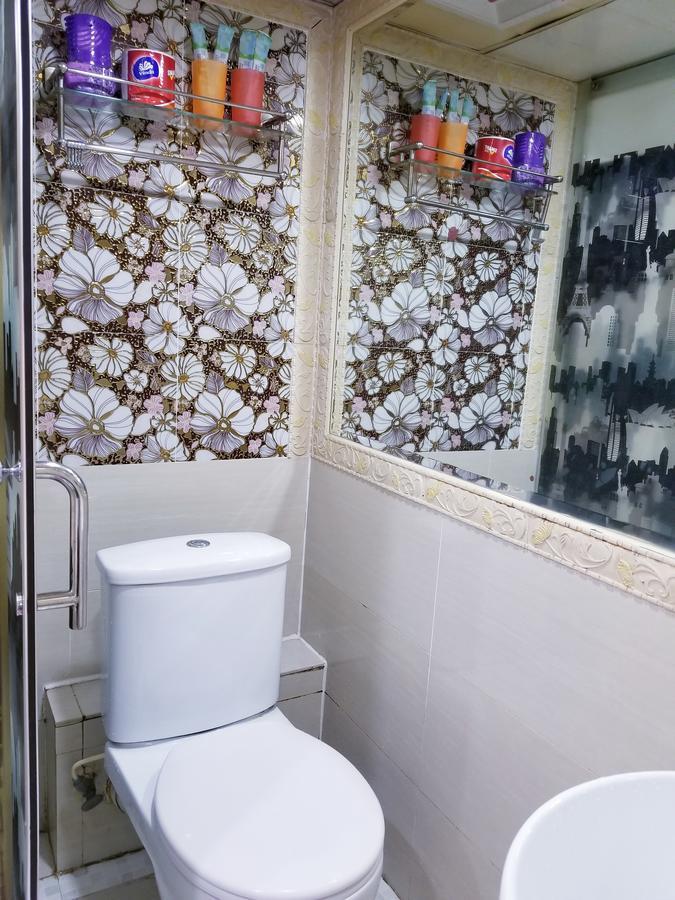 Longwin Hostel Hong Kong Ngoại thất bức ảnh