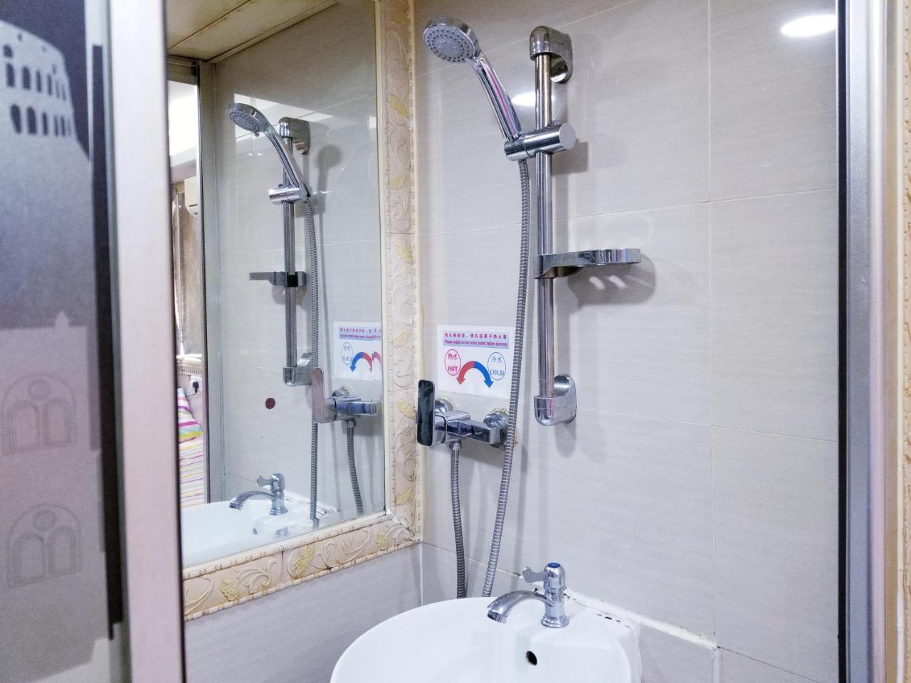 Longwin Hostel Hong Kong Ngoại thất bức ảnh